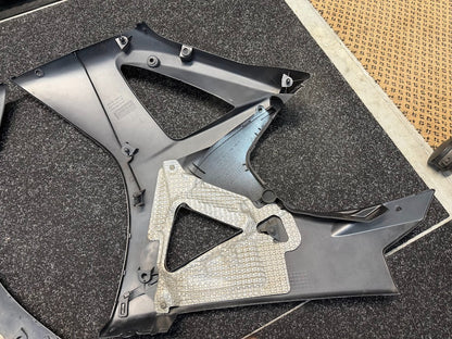 LH RH Main Side Fairings Suzuki GSXR 1000 2007-2008 OEM 94475-21H
