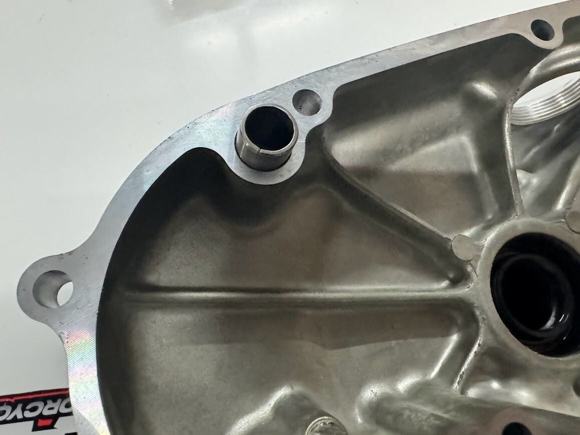 Engine Clutch Cover Suzuki GS 500 2006