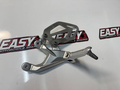 BMW S1000RR 2016 LH Foot Peg Bracket Rear Set OEM Genuine K46 46717728307