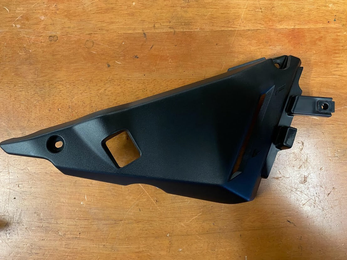 RH Side Cover Kawasaki Ninja 650 17-22 2017 14093-0623