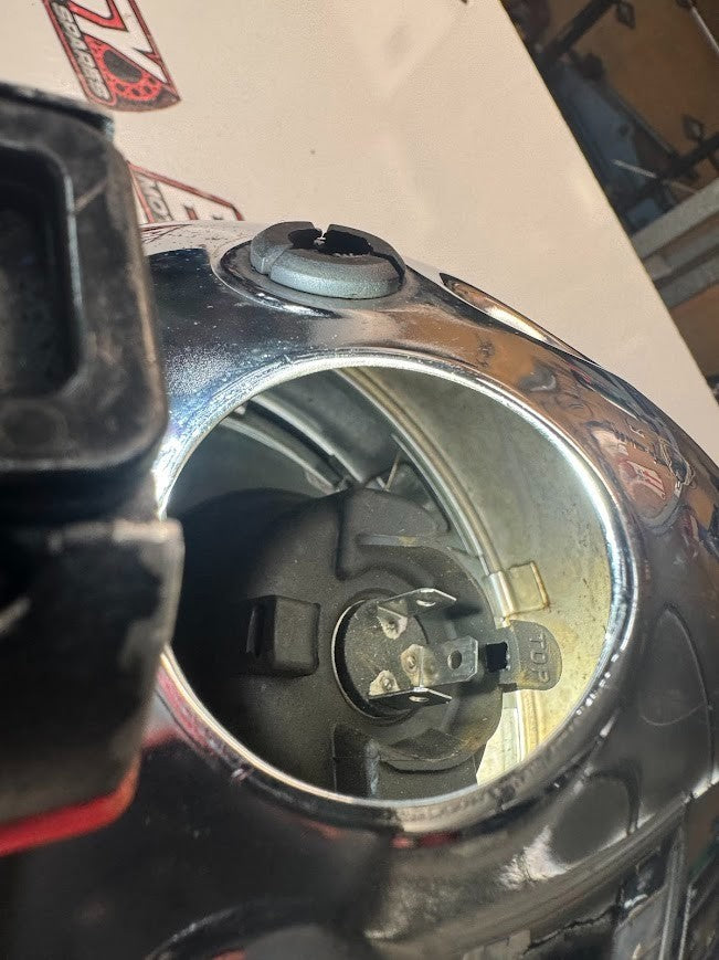 Suzuki VL 1500 Intruder 1998-2004 Headlight Assembly OEM Genuine 35100-10F30-999