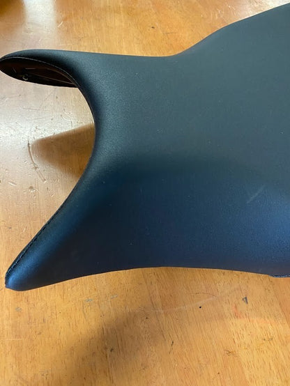 Riders Seat Honda CB 300F 14-18 2017 77100-K33-D00ZA