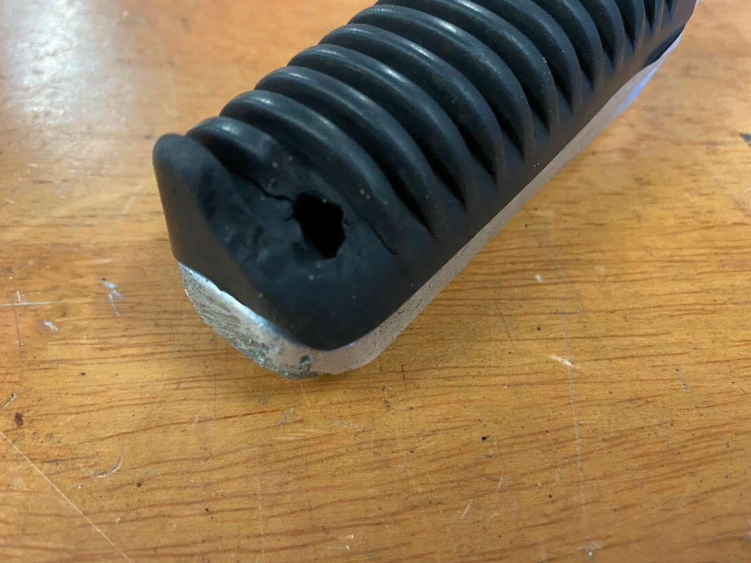 RH Riders Peg Yamaha FZS 600 1998