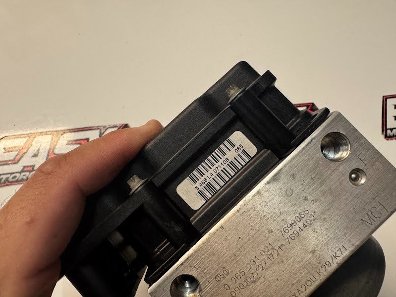 BMW F800 ST 2009 ABS Module Pump OEM Genuine 34517691927