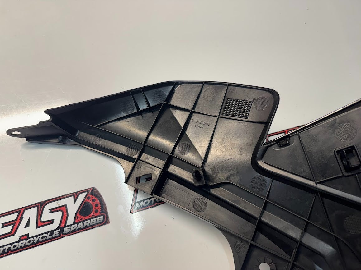 Honda CBR 300R 2014-2018 RH Side Cover OEM Genuine 83510-K33-D000