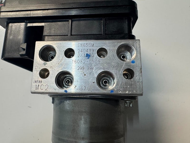 Kawasaki Vulcan S 650 2024 ABS Pump Module OEM Genuine 16082-0909