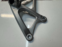 Yamaha YZF R1 2009-2011 RH Foot Peg Bracket OEM Genuine 14B-27443-00