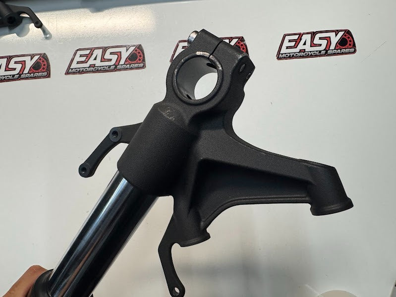 Yamaha YZF R1 2020-2021 Front Forks Suspension OEM Genuine B3L-23102-00