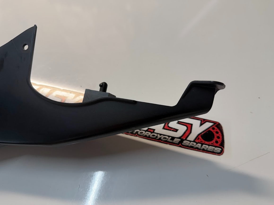RH Rear Fairing Suzuki GSXR 1000 2007-2008 OEM 47111-21H