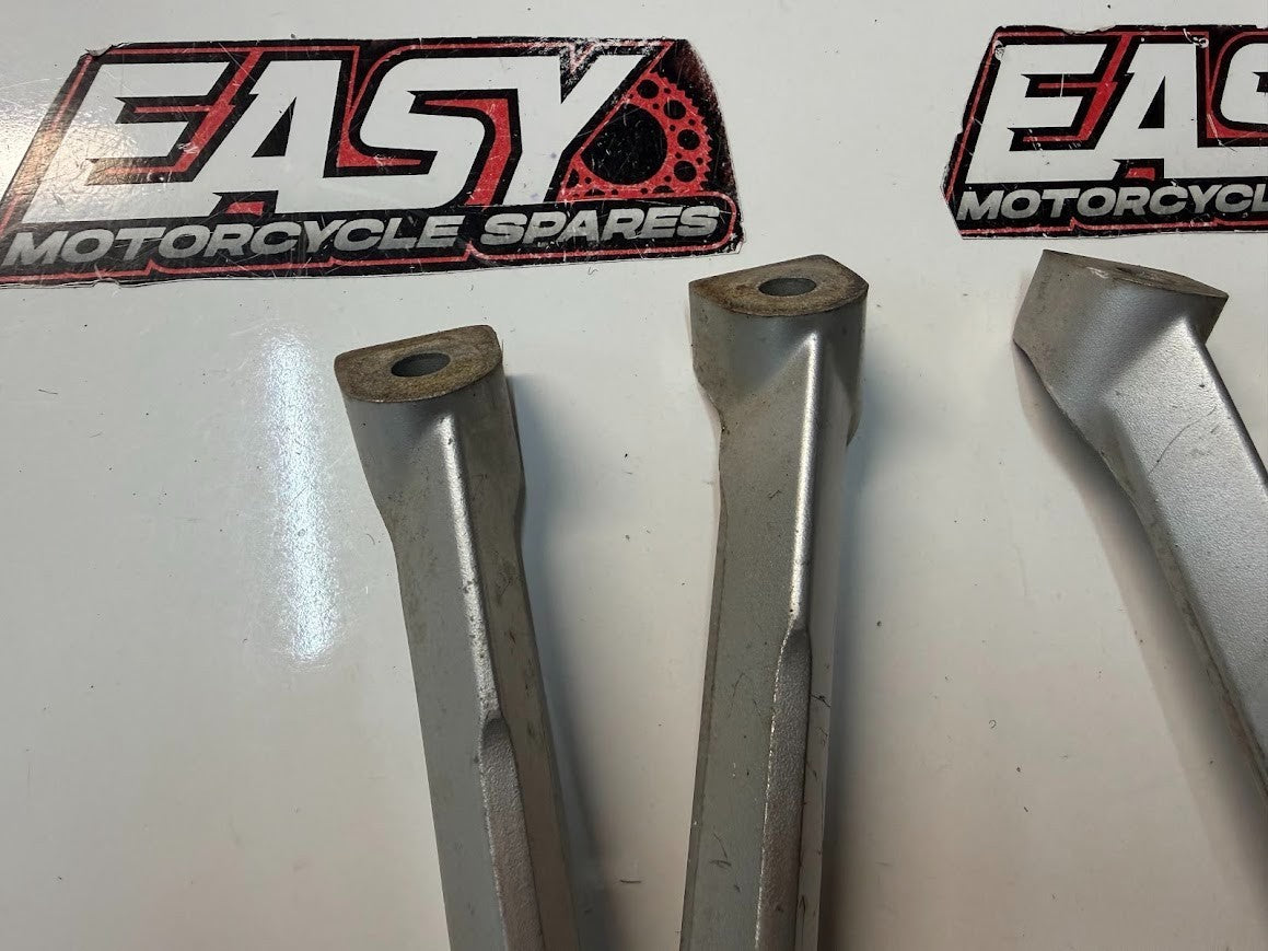 LH RH Pillion Peg & Bracket Pair Suzuki GSXR 1000 2007-2008 OEM