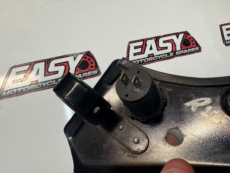 Suzuki VL 1500 Intruder 1998-2009 RH Frame Head Cover OEM Genuine 47510-10F01