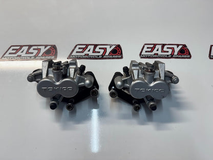 Suzuki VL 1500 Intruder 2002-2009 Front Brake Calipers OEM 59100-33DD0-999