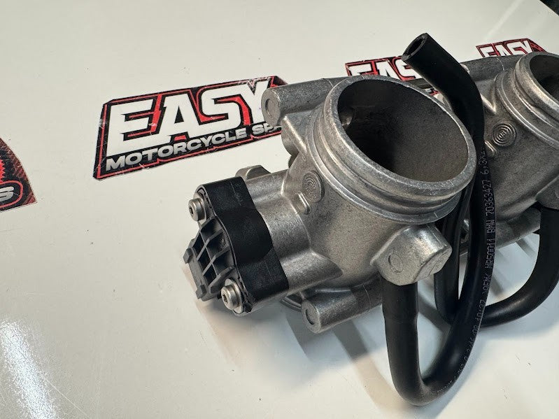 BMW F800 ST 2009 Throttle Bodies TPS OEM Genuine 13547678271