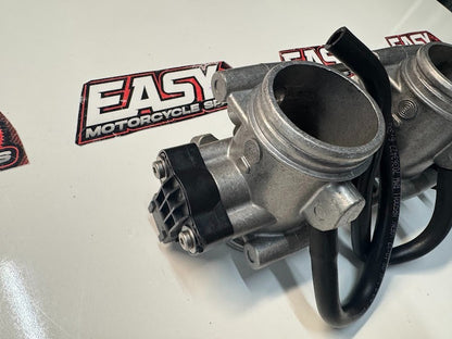BMW F800 ST 2009 Throttle Bodies TPS OEM Genuine 13547678271