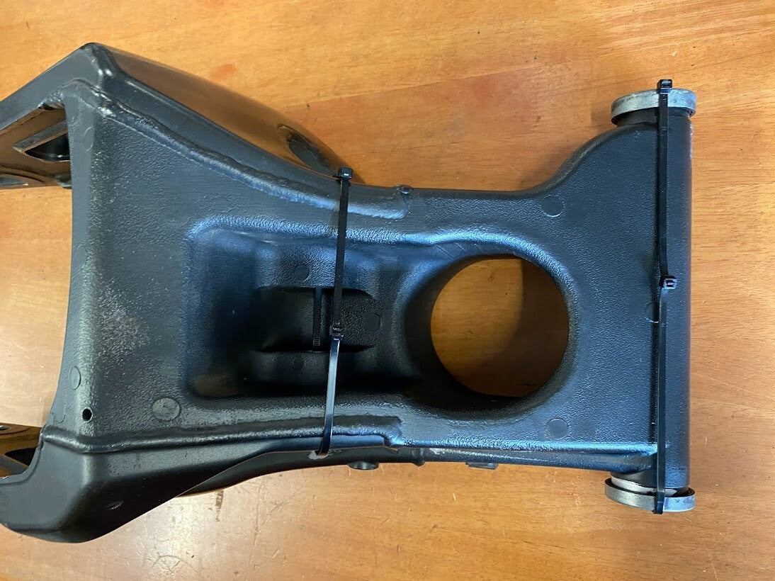 Swing Arm Yamaha R1 07-08 2008 4C8-22110-10-00