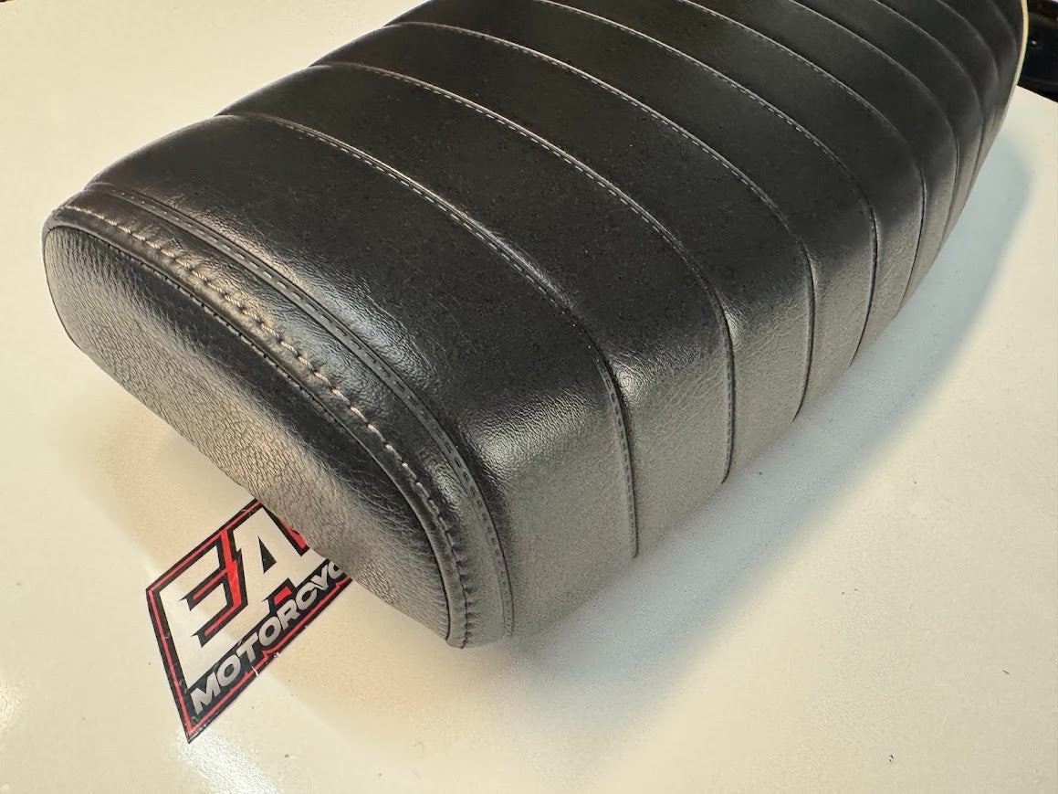 Royal Enfield Interceptor 650 2022 Seat Dual OEM Genuine 1030001C Euro 5