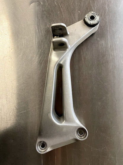 RH Pillion Bracket Honda VTR 1000 98-00 1998 