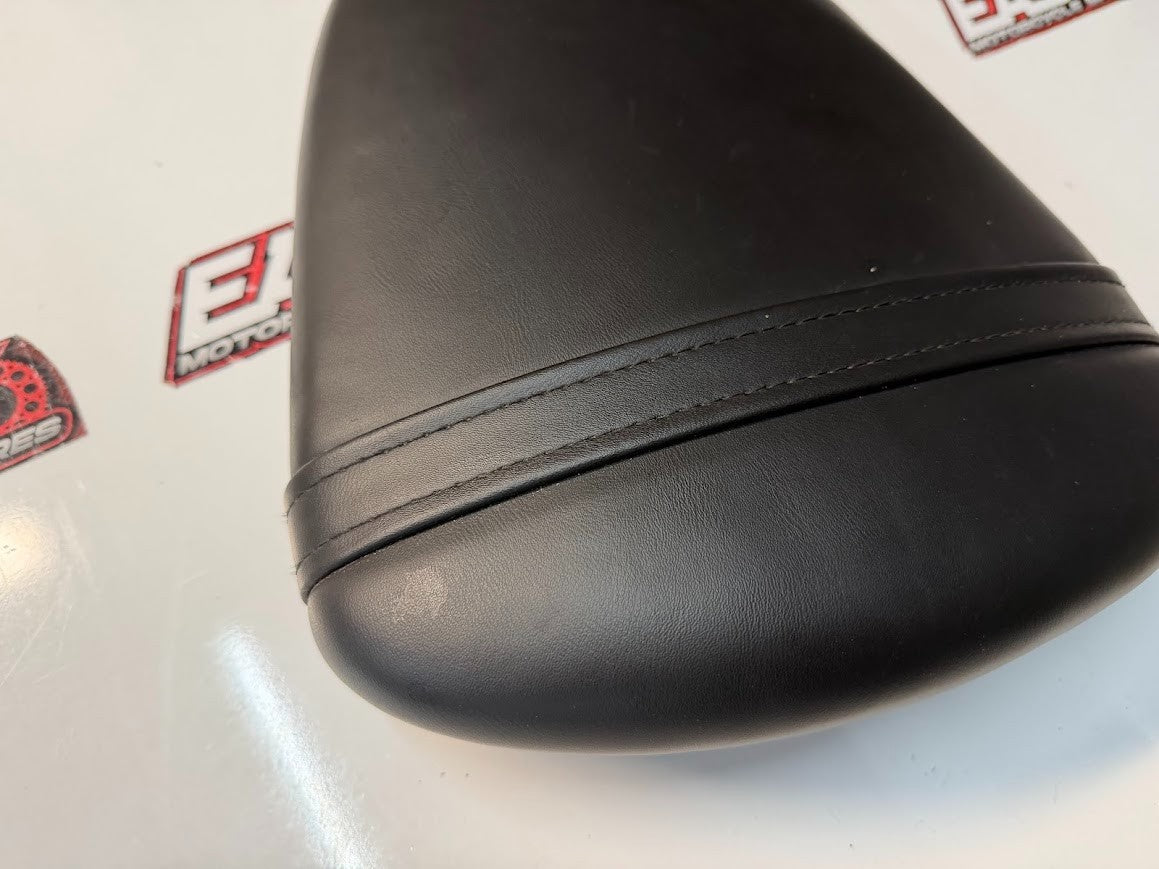 Pillion Passenger Seat Suzuki GSXR 1000 2007-2008 Aftermarket