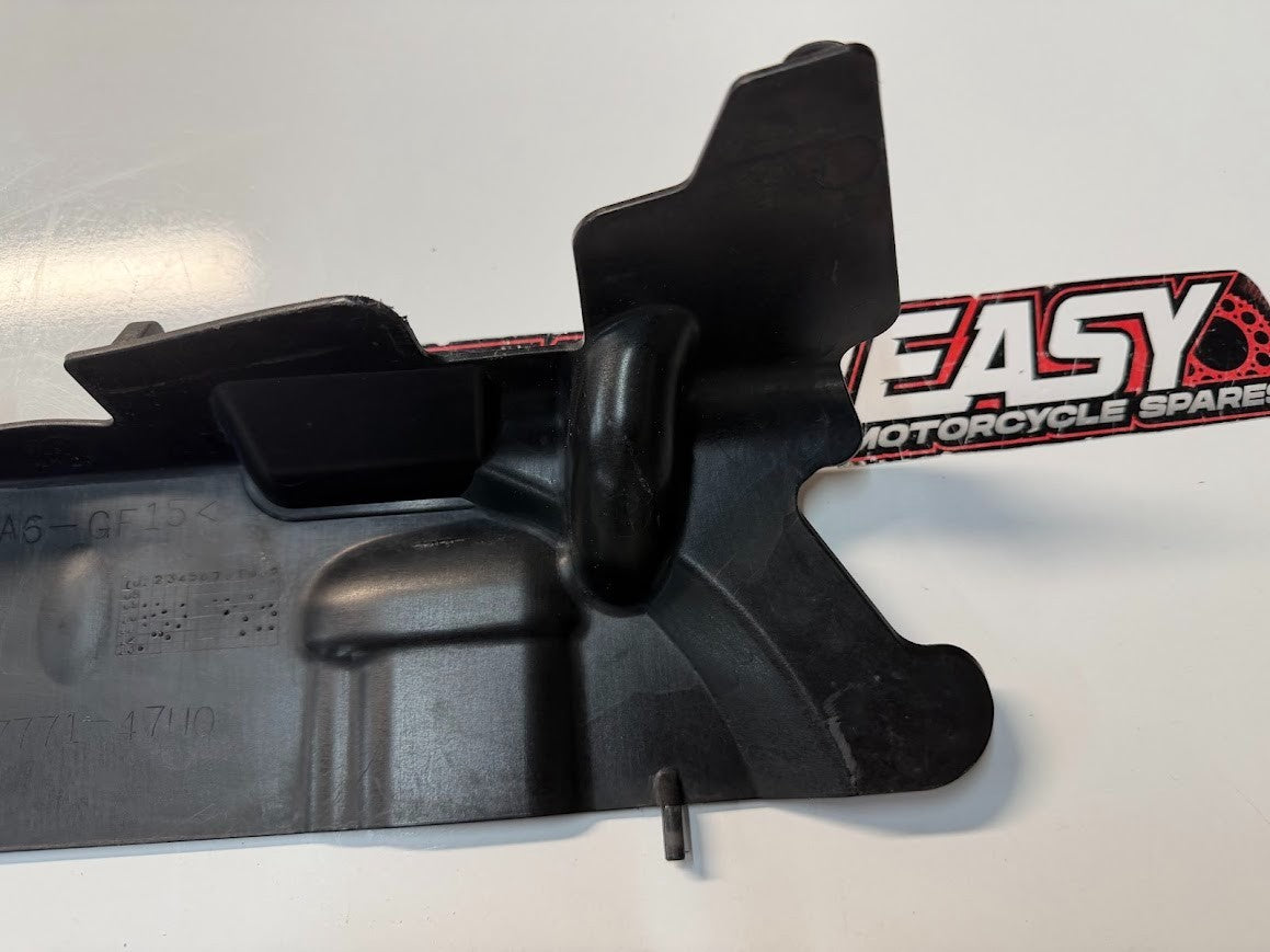 Radiator Heat Shield Suzuki GSXR 1000 2009-2016 OEM 17771-47H00