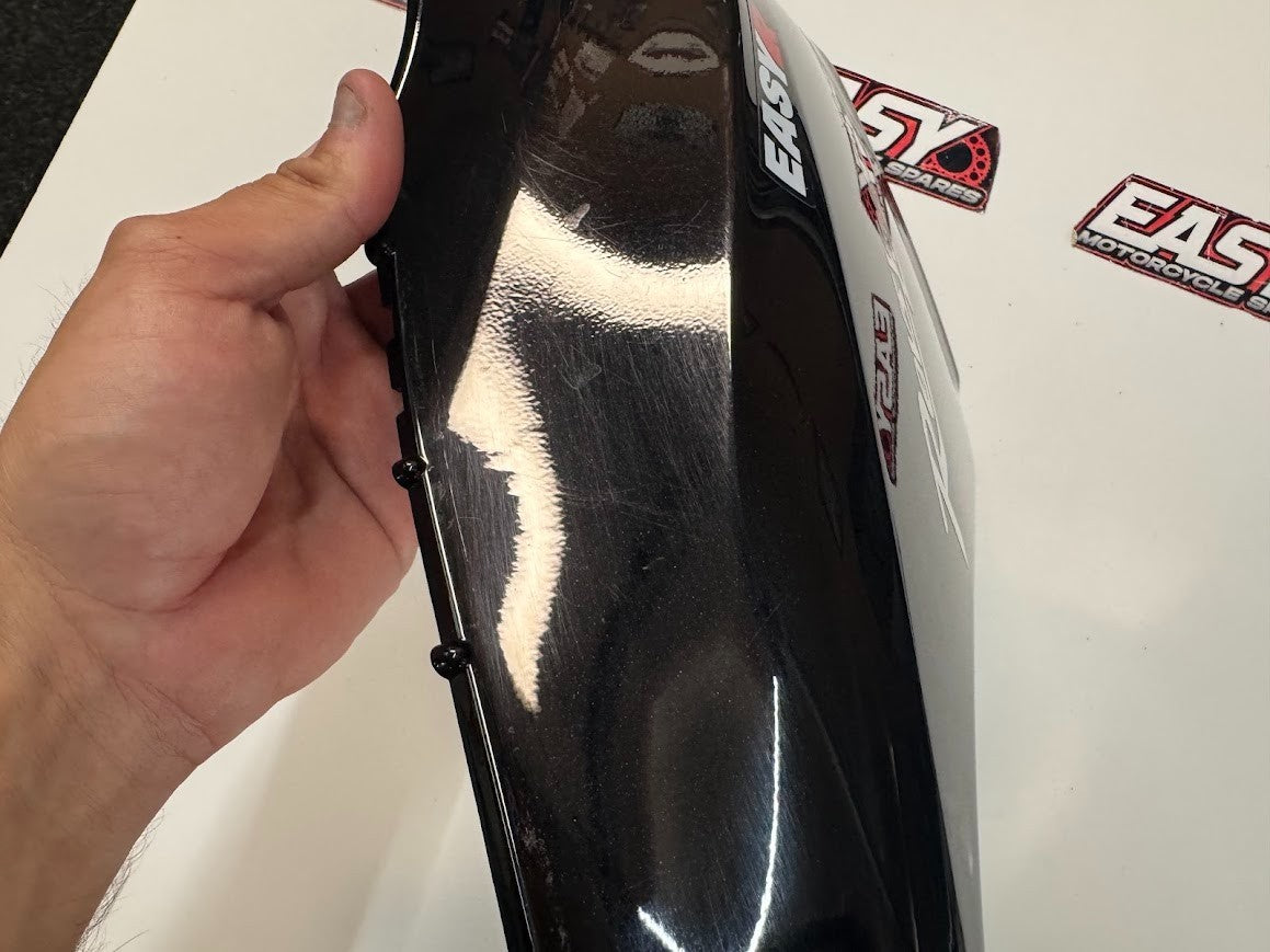 Yamaha YZF R1 LH Cover 1 Fairing 2020 OEM Genuine B3L-2842M-00