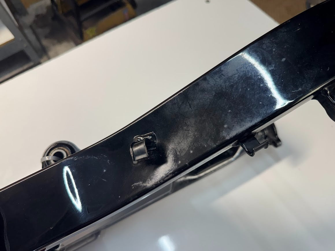 Suzuki VL 1500 Intruder 1998-2009 Swingarm OEM Genuine 61100-10860-019