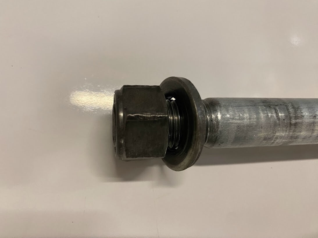 Rear Axle Suzuki GSX 750F 2004 64711-08F10