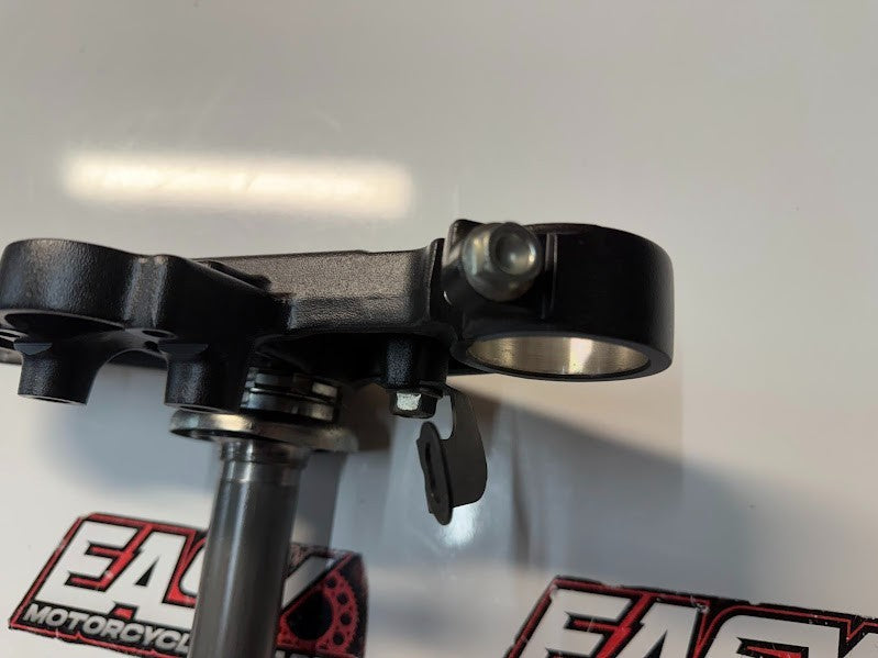 Triple Trees Clamps Honda CBR 500R 2013-2018 OEM 53219-MGZ-J00