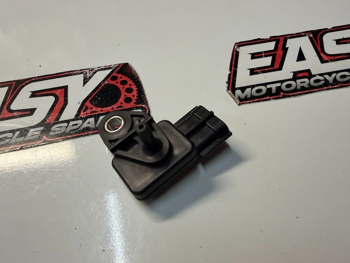 Air Pressure Sensor Kawasaki Vulcan VN900 Classic 2006-2022 OEM 21176-0058