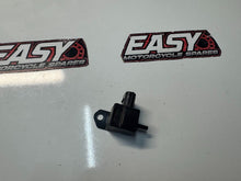 Suzuki VL 1500 Intruder 1998-2004 Air Boost Sensor OEM Genuine 15620-02F00