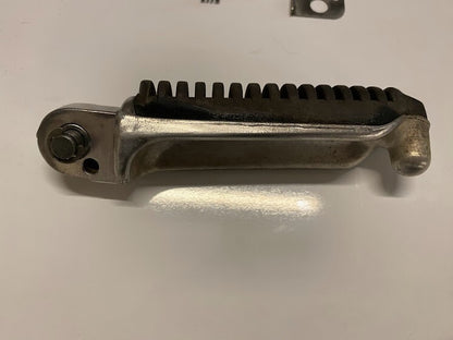 RH Pillion Peg Suzuki GSX 750F 04-06 2004 43610-08F00