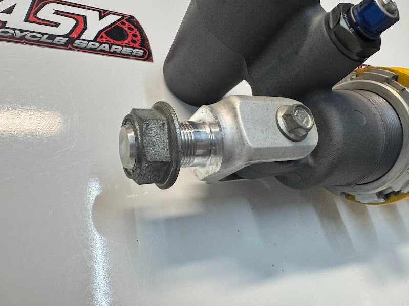 Suzuki GSXR 1000 2007-2008 Rear Shock Suspension OEM Genuine 62100-21H20-163