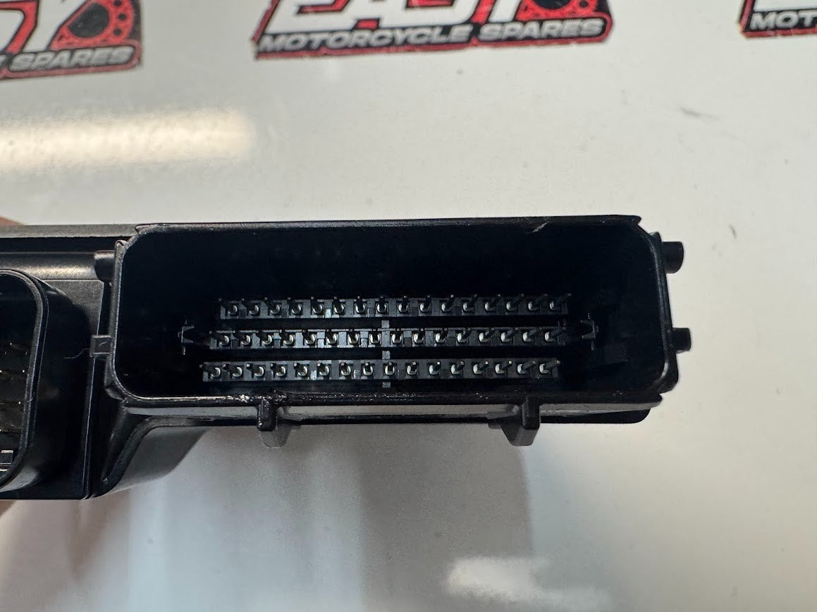 Yamaha YZF R1M 2016 ECU Computer CDI ECM OEM Genuine 2CR-8591A-40