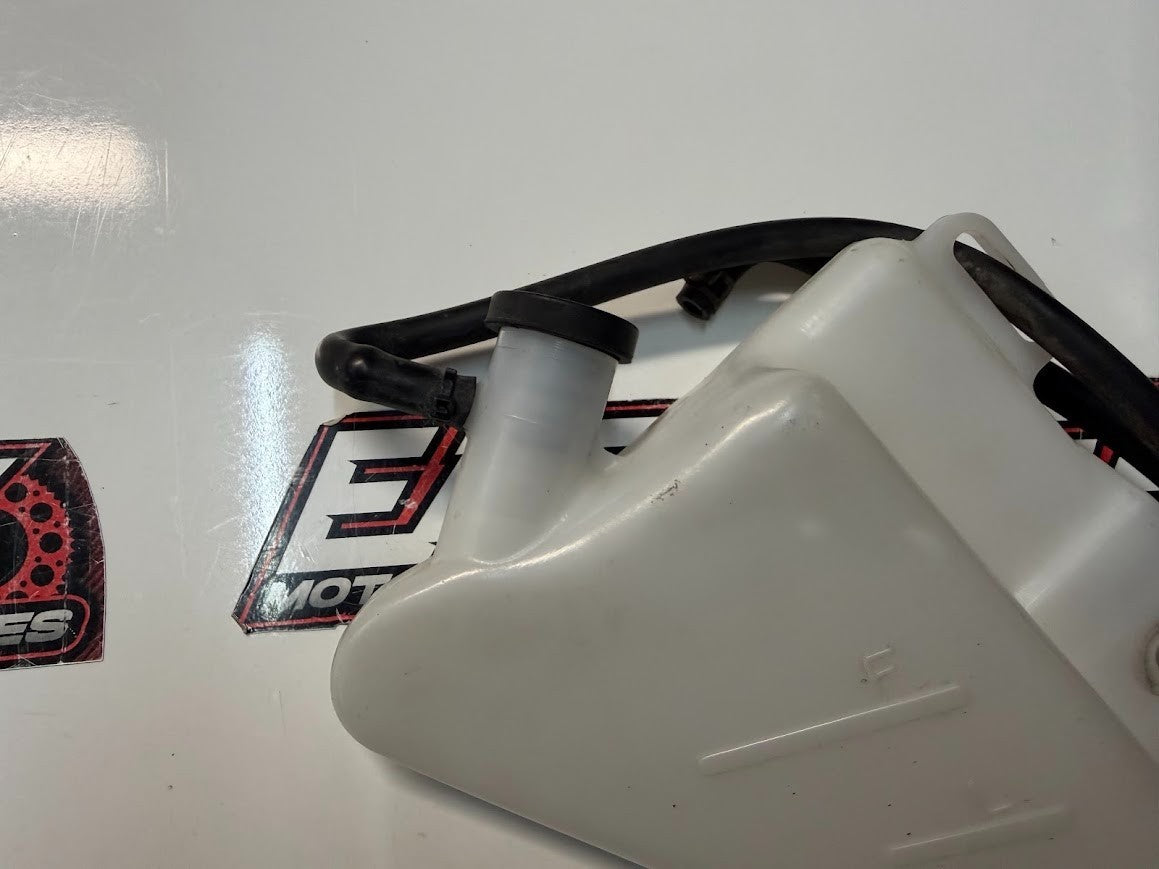 Overflow Coolant Reservoir Suzuki GSXR 1000 2009-2016 OEM 17910-47H00