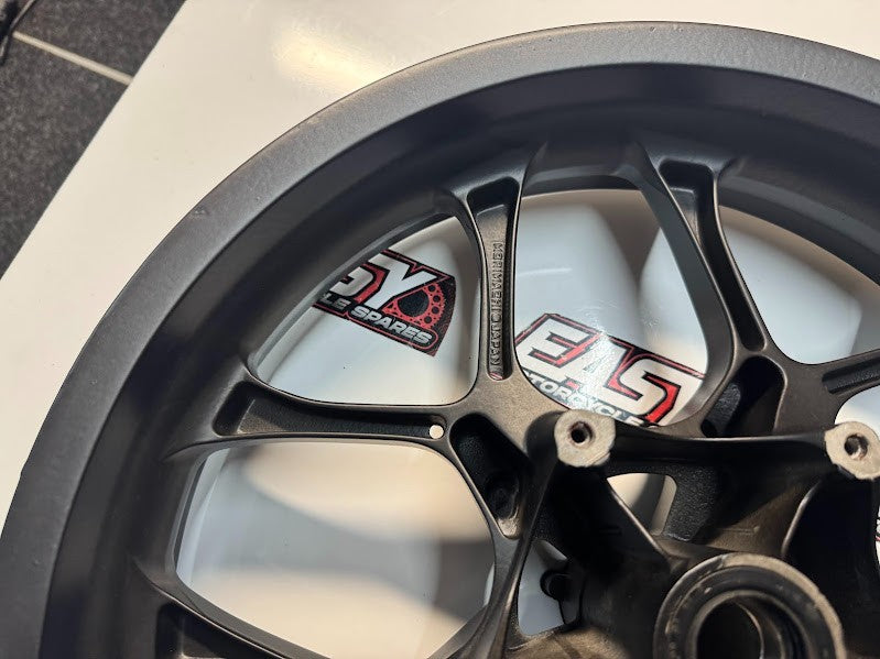 Yamaha YZF R1 2020 Front Wheel Rim OEM Genuine 2CR-25168-00 *READ DESCRIPTION*