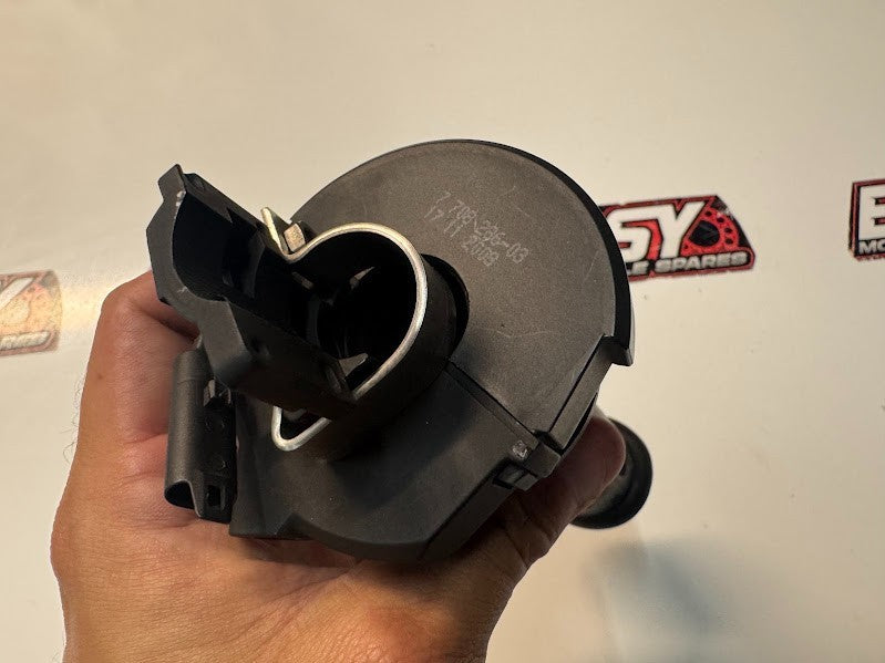 BMW F800 ST 2009 Heated Throttle Tube OEM Genuine 61317708286