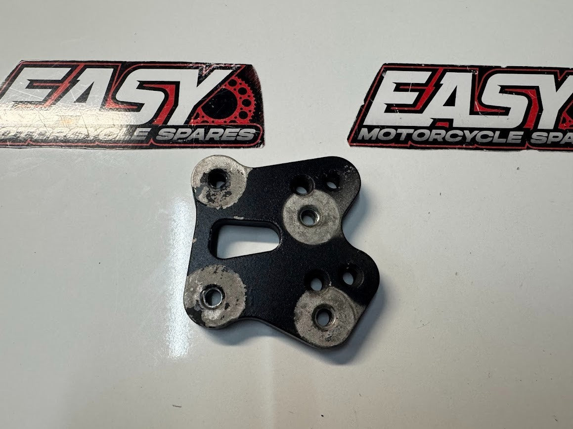 LH Foot Peg Adjuster Plate Suzuki GSXR 1000 07-08 2008 43551-21H00