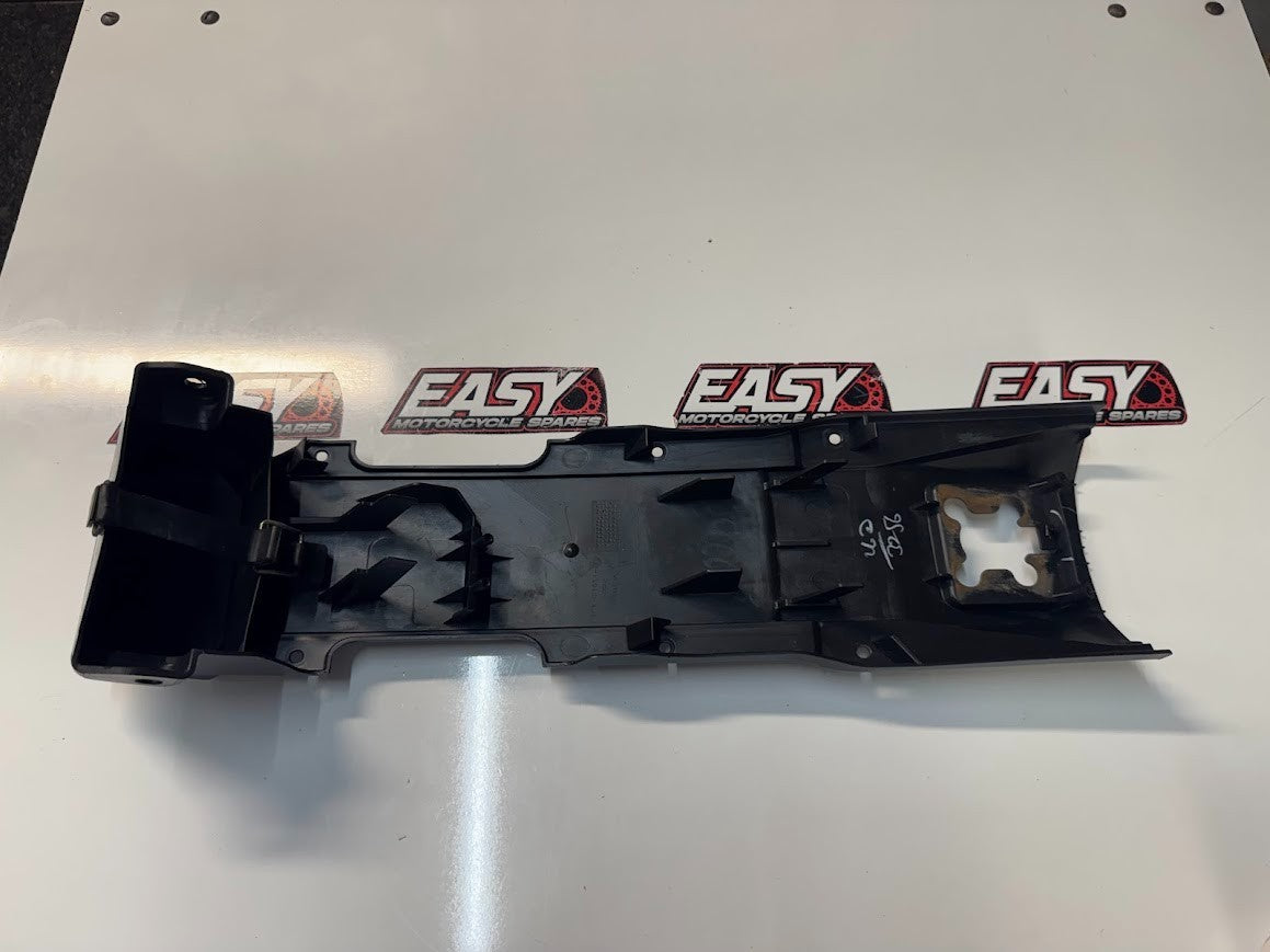 Yamaha YZF R15 2013-2018 Inner Fender Battery Tray OEM Genuine 1CK-F1611-00