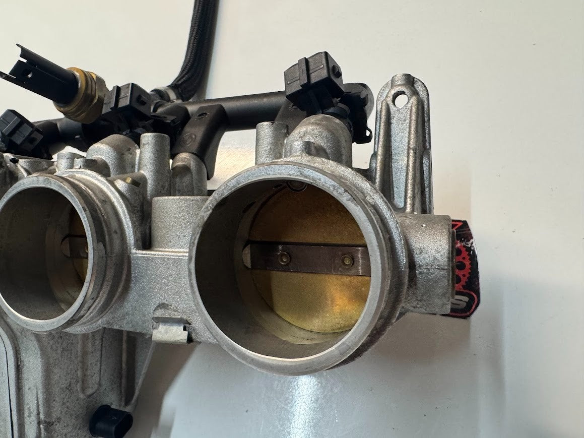 BMW S1000RR 2016 Throttle Bodies Intake OEM Genuine K46 13548545069