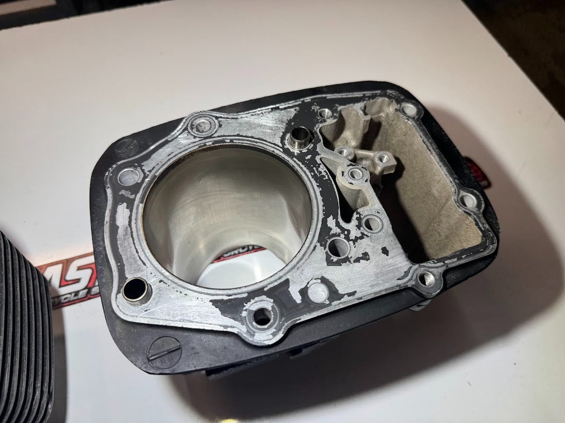 Suzuki VL 1500 Intruder 1998-2004 Cylinder Barrel Set OEM Genuine