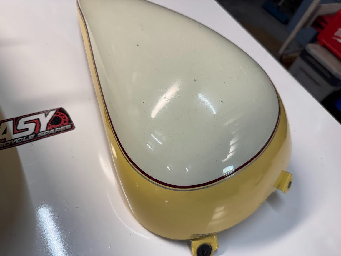 Suzuki VL 1500 Intruder 2003 Side Tank Covers OEM Genuine 47900-10F40