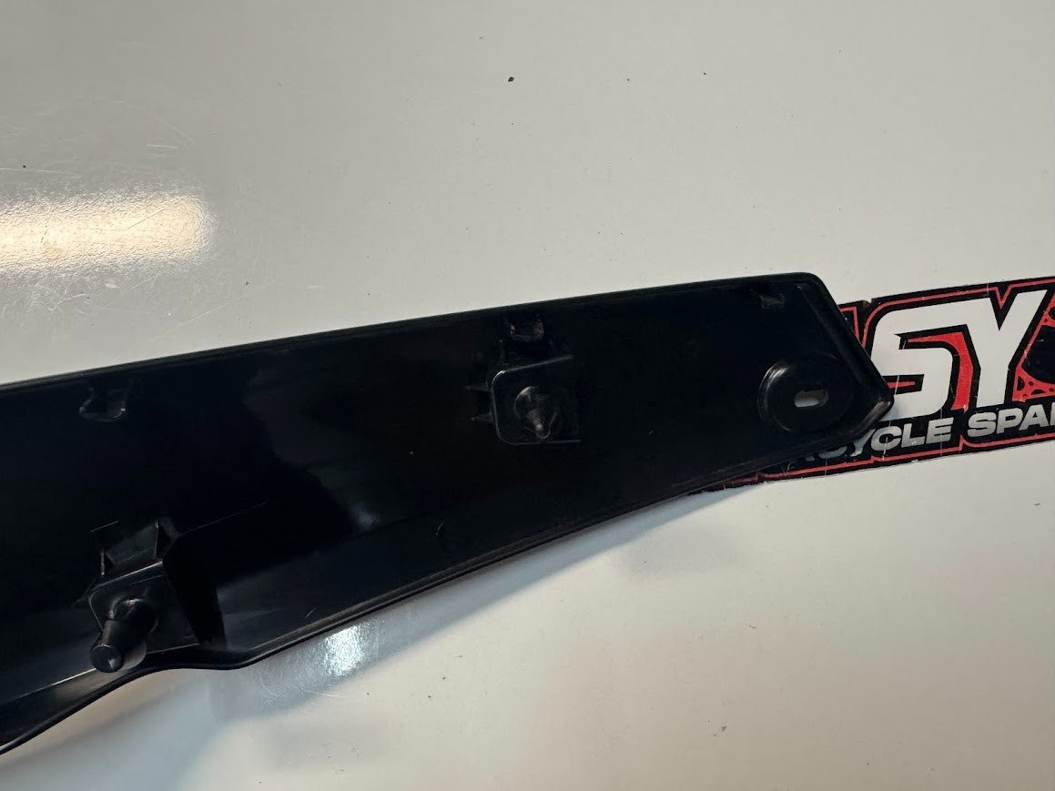Yamaha YZF R7 2022-2025 Side Cover 1 Fairing Mole OEM Genuine BEB-2171L-00
