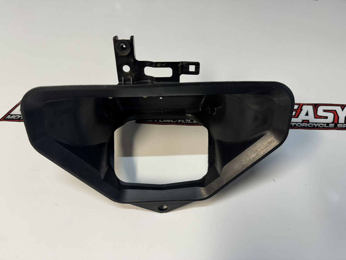 Yamaha YZF R1 2015-2019 Centre Ram Intake Duct 4 OEM Genuine 2CR-2838U-00