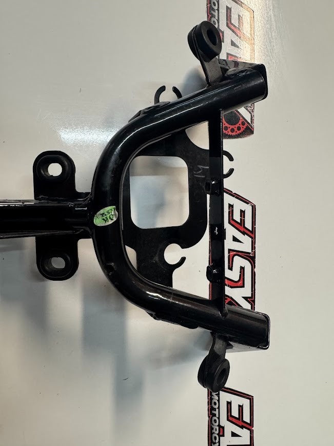 Yamaha YZF R15 2011-2018 Front Fairing Stay Bracket OEM Genuine 2FB-F8356-00