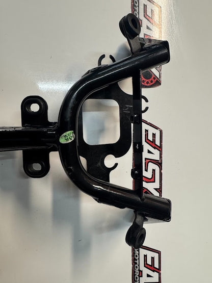 Yamaha YZF R15 2011-2018 Front Fairing Stay Bracket OEM Genuine 2FB-F8356-00