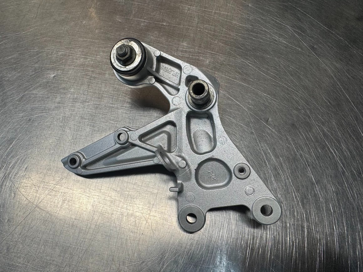 Honda CBR 1000 RR 2010-2013 RH Riders Foot Peg Bracket OEM Genuine 50600-MFL-000