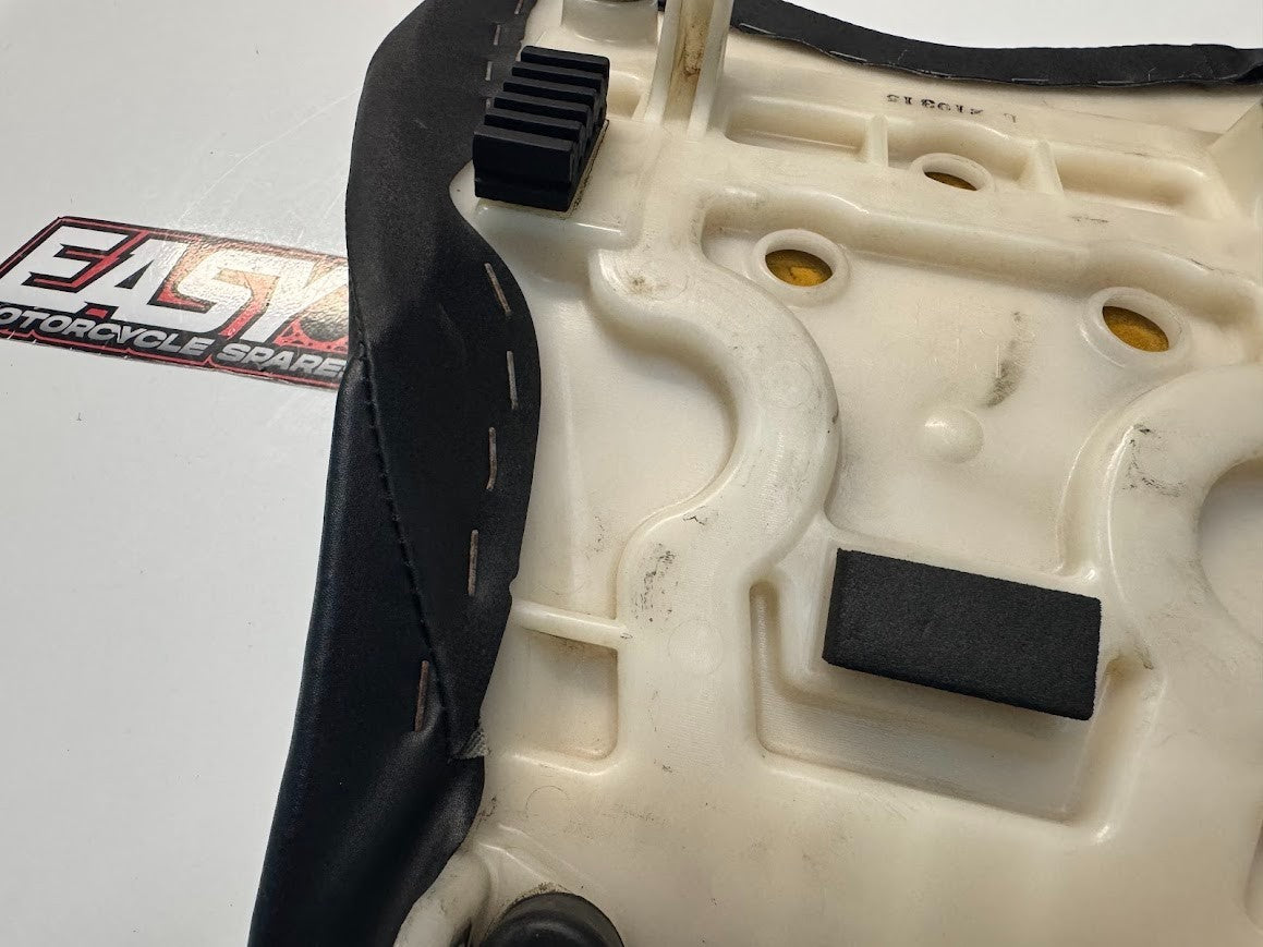 Suzuki GSXR 1000 2007-2008 Riders Seat OEM Genuine 45100-21H01-6BY
