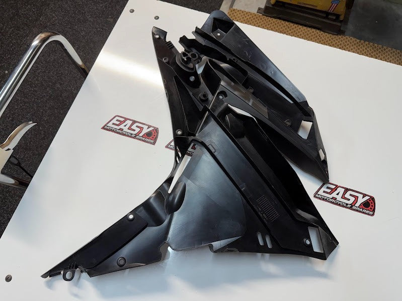 LH Inner Fairing Honda CBR 500R 2016-2018 OEM 64435-MJW-J000