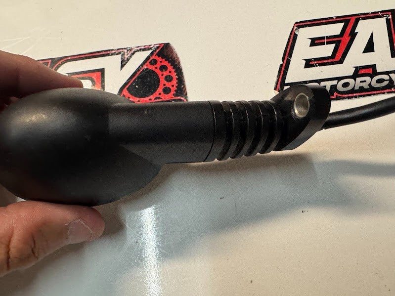 Kawasaki Vulcan S 650 2015-2025 RH Front Blinker Indicator OEM 23037-0417