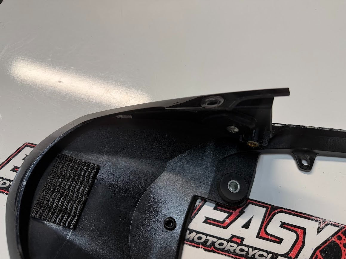 Rear Centre Frame Cover Fairing Suzuki GSXR 1000 2007-2008 OEM 47311-21H
