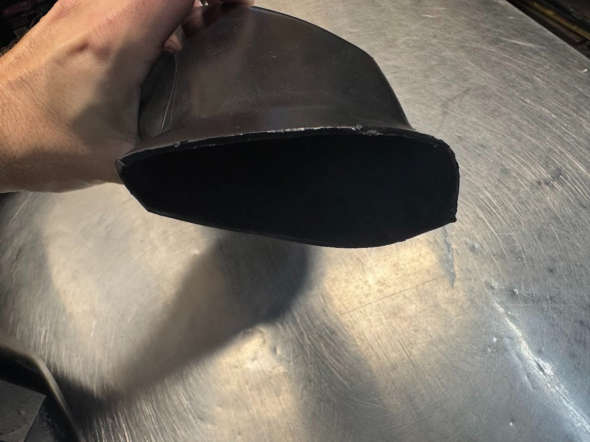 Suzuki GSXR 1000 2005-2006 Air Ram Intake Tube Ducts OEM Genuine 94420-41GA0